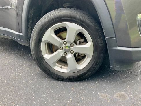 Used 2019 Jeep Compass Latitude w/ Popular Equipment Group AWD/4WD image 24