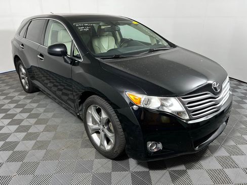Used 2010 Toyota Venza FWD image 3