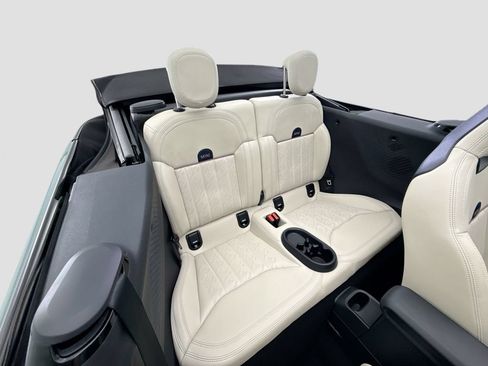 Certified 2025 MINI Cooper S FWD image 23
