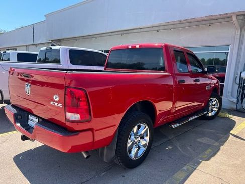 Used 2019 RAM 1500 Express w/ Express Value Package AWD/4WD image 3
