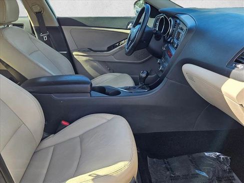 Used 2012 Kia Optima EX image 16
