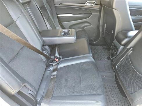 Used 2017 Jeep Grand Cherokee Altitude AWD/4WD image 23