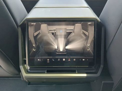 Used 2024 Tesla Cybertruck AWD Crew Cab image 15