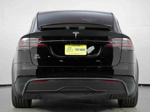 Used 2022 Tesla Model X image 11