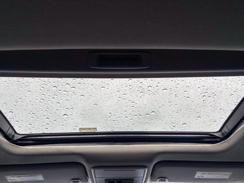 Used 2024 Honda Accord Touring image 15