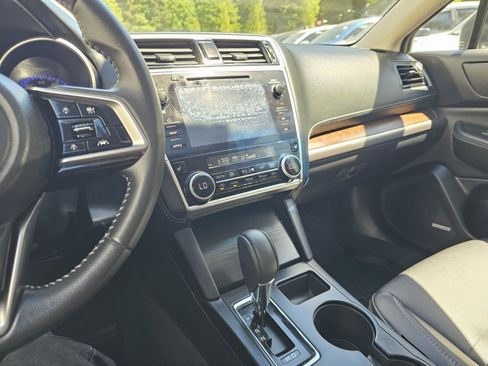 Used 2018 Subaru Outback 3.6R Limited w/ 50th Anniversary Edition AWD/4WD image 30
