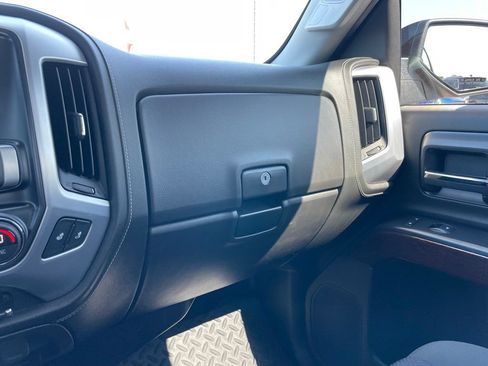Used 2018 GMC Sierra 1500 SLE w/ SLE Value Package AWD/4WD image 40