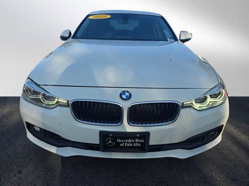 Used 2018 BMW 320i xDrive 320i xDrive image 8