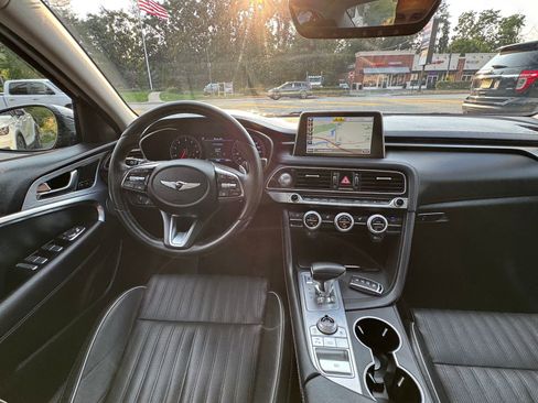 Used 2020 Genesis G70 2.0T w/ Elite Package image 18