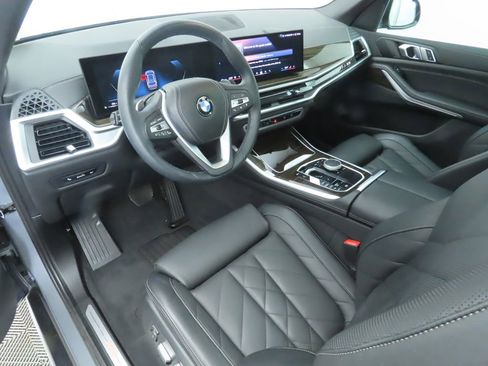 Certified 2024 BMW X5 xDrive40i w/ Parking Assistance Package image 9