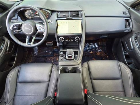 Certified 2024 Jaguar E-PACE R-Dynamic SE AWD/4WD image 19