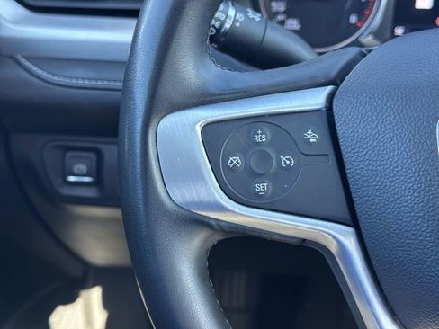 Used 2023 GMC Acadia SLT image 19