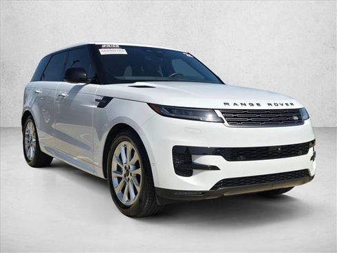 Used 2026 Land Rover Range Rover Sport SE AWD/4WD image 3