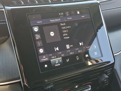 Certified 2023 Jeep Grand Cherokee Laredo image 18