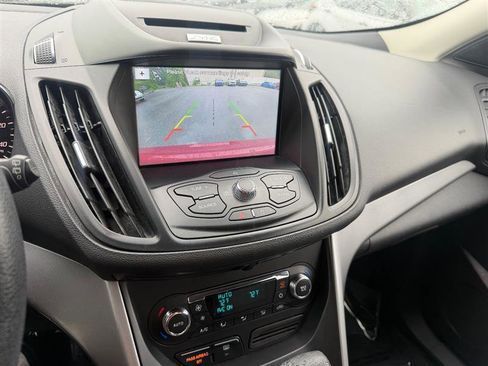 Used 2016 Ford Escape SE w/ Equipment Group 201A AWD/4WD image 11