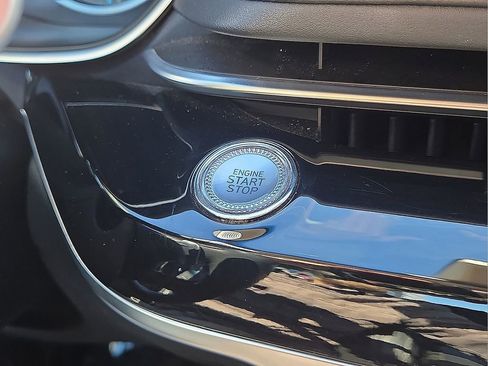 Used 2023 Genesis G80 2.5T image 29