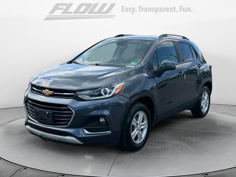 Used 2021 Chevrolet Trax LT FWD image 4