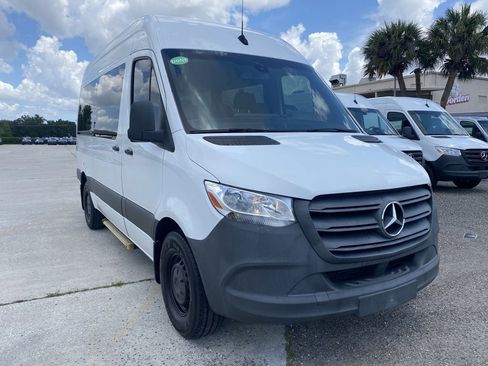 Used 2022 Mercedes-Benz Sprinter 2500 image 1