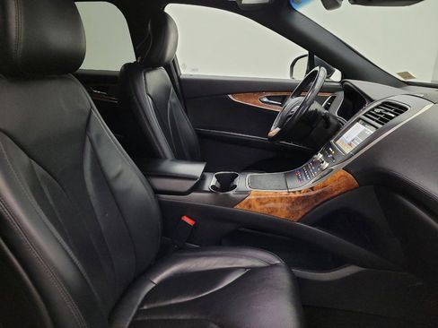 Used 2017 Lincoln MKX Reserve w/ Driver Assistance Package image 21