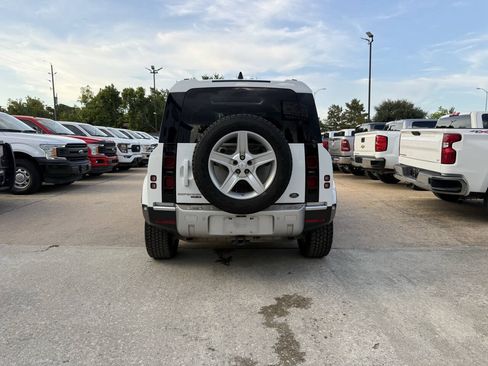 Used 2020 Land Rover Defender 110 SE AWD/4WD image 38