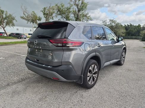 Used 2023 Nissan Rogue SV FWD image 3