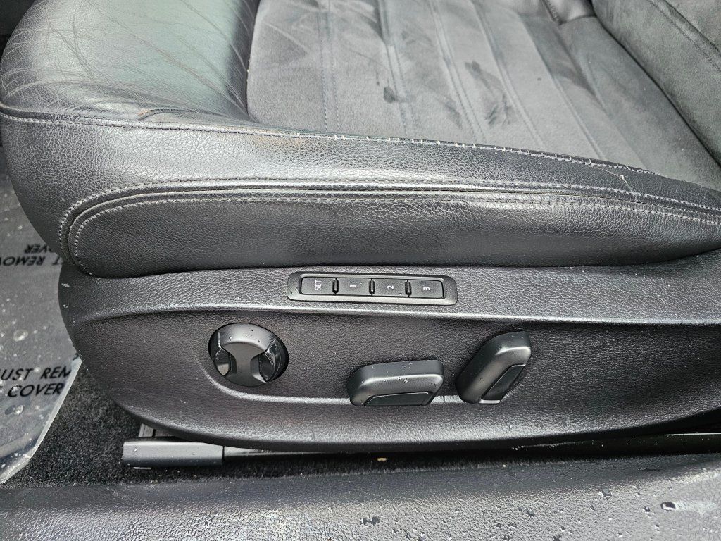 Used 2013 Volkswagen Passat TDI SEL Premium FWD image 52