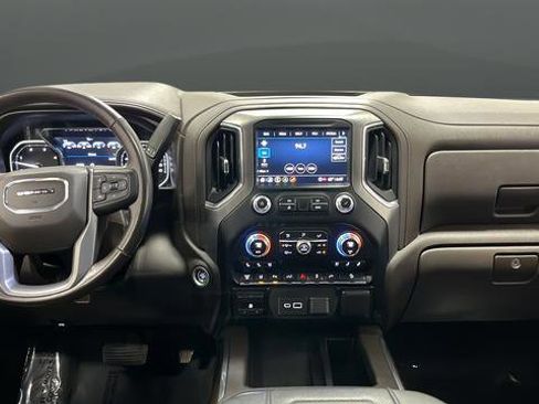 Used 2021 GMC Sierra 3500 Denali w/ Denali Ultimate Package AWD/4WD image 11