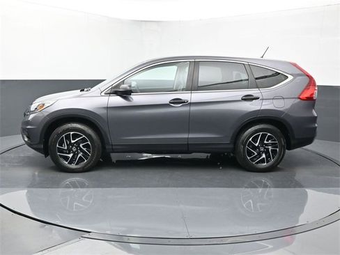 Used 2016 Honda CR-V SE image 2