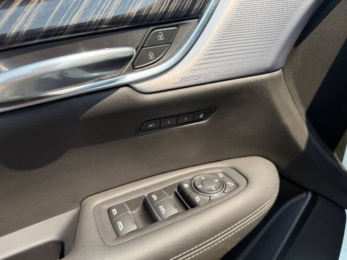 Used 2024 Cadillac XT6 Premium Luxury w/ LPO, Floor Liner Package AWD/4WD image 18