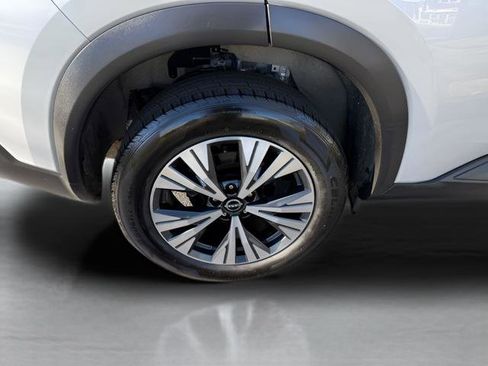 Used 2023 Nissan Rogue SV AWD/4WD image 24