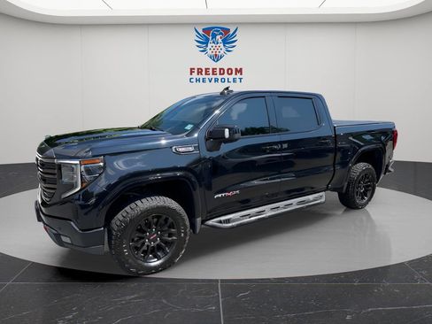 Used 2022 GMC Sierra 1500 AT4X AWD/4WD image 2