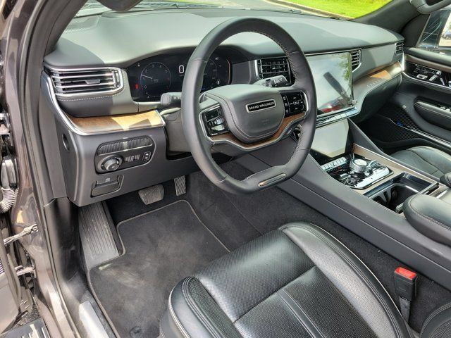 Used 2023 Jeep Grand Wagoneer L Series II AWD/4WD image 10