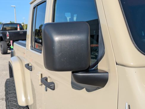 Used 2020 Jeep Gladiator Rubicon image 12