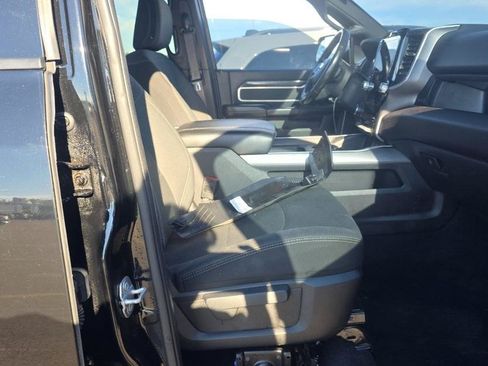 Used 2022 RAM 2500 Big Horn w/ Level C Equiment Group AWD/4WD image 18