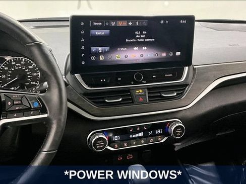 Used 2023 Nissan Altima AWD image 12