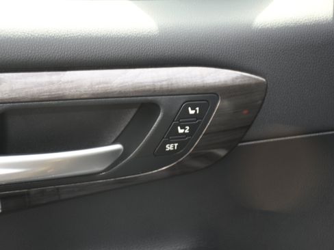 Certified 2021 Toyota Highlander Platinum image 12