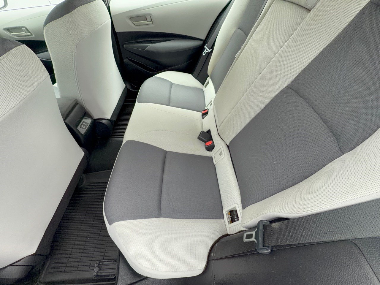 Certified 2024 Toyota Corolla LE FWD image 25