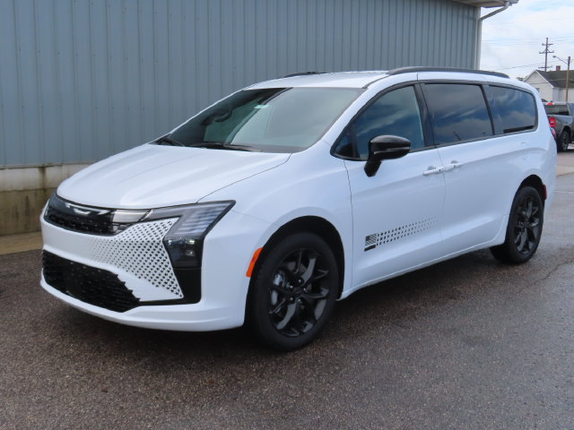New 2027 Chrysler Pacifica Select AWD/4WD image 6