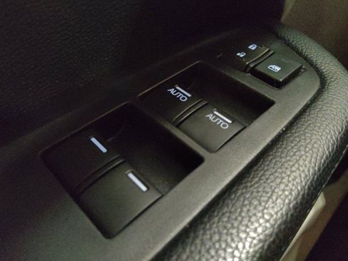Used 2017 Honda Pilot LX image 27
