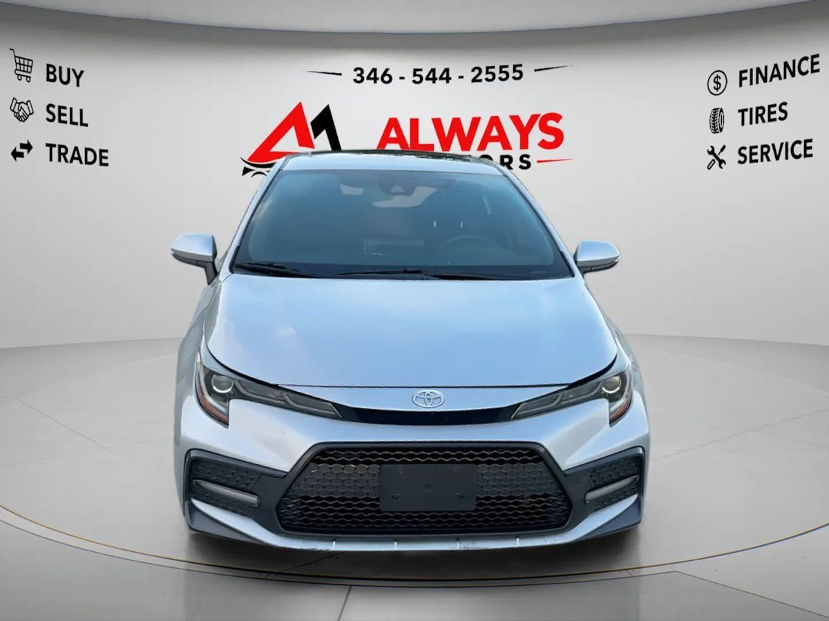 Used 2020 Toyota Corolla SE w/ SE Premium Package FWD image 2