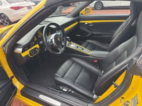 Used 2014 Porsche 911 Carrera RWD image 6