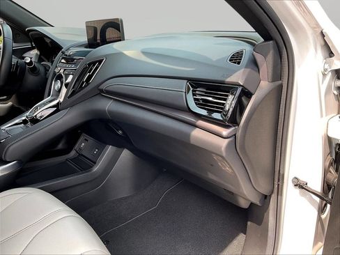 Used 2025 Acura RDX SH-AWD image 26