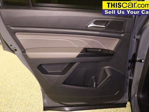 Used 2021 Volkswagen Atlas Cross Sport SE w/ Panoramic Sunroof Package FWD image 35