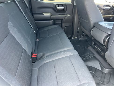 Certified 2021 Chevrolet Silverado 1500 LT AWD/4WD image 13