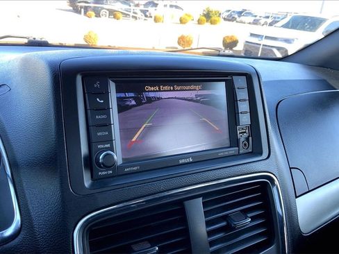 Used 2020 Dodge Grand Caravan GT image 19