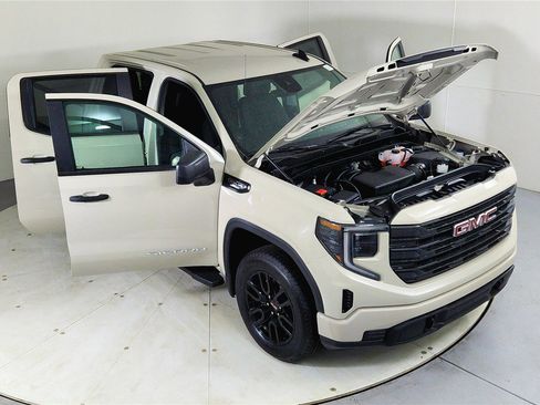 New 2026 GMC Sierra 1500 Pro w/ Graphite Edition image 24