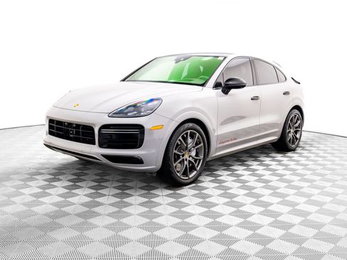 Used 2020 Porsche Cayenne Turbo image 1