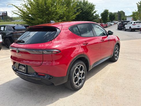 Used 2025 Alfa Romeo Tonale w/ Premium Package AWD/4WD image 8