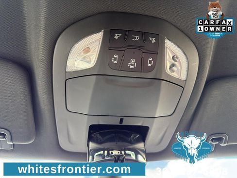 Used 2025 Chrysler Pacifica Select FWD image 19