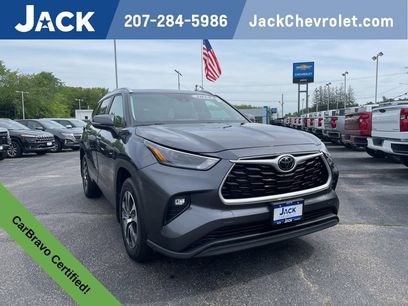 Used 2024 Toyota Highlander XLE